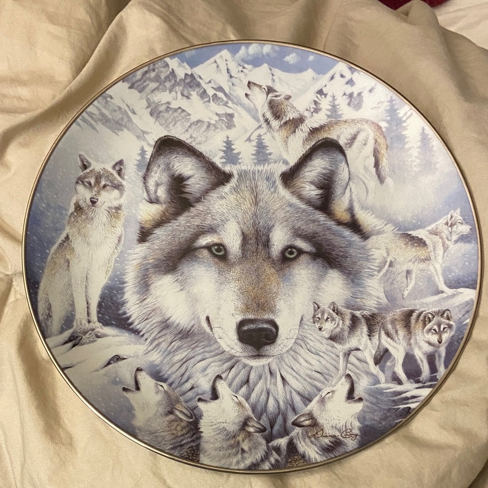 Vision of the Pack by Diana Casey Wolf Pack Collector Plate first issue 655e